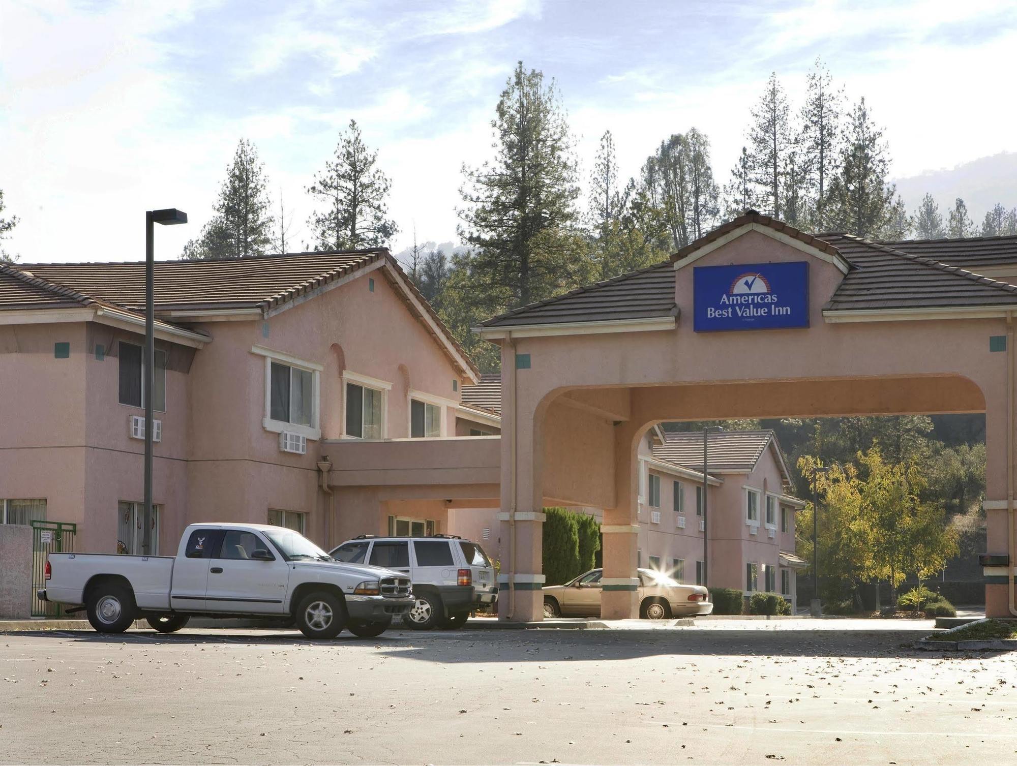 Vista Yosemite Inn Oakhurst Ngoại thất bức ảnh